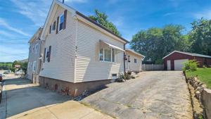 2113 Pleasant St