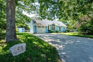 25 Squibnocket Dr