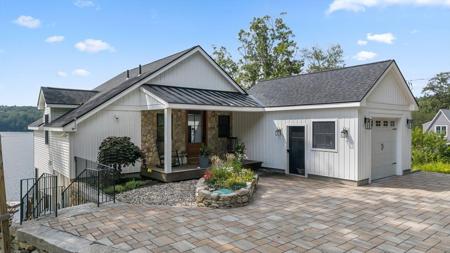 182 Manchaug Rd