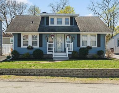 19 Lake Shore Dr