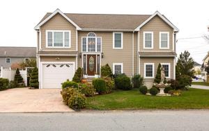 7 Abington Ln