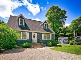 17 Lakeview Blvd