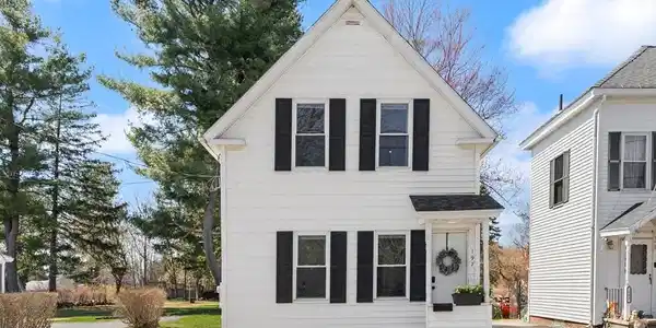 197 Woodlawn St.