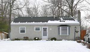 35 Colonial Dr