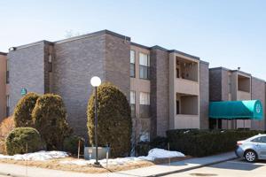 34 Shrewsbury Green Dr
