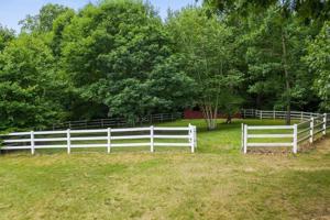 37 Chickering Rd