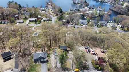 40 Scenic Ave