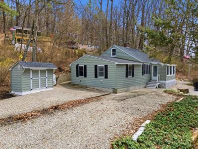 5 Collette Dr.