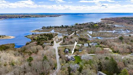10 Old Mattapoisett Neck Rd