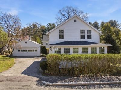 34 Woodland Rd
