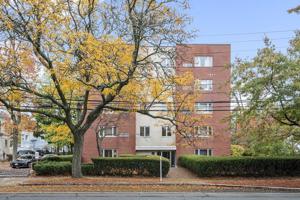 114 Pleasant St