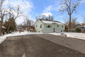 108 Hillcrest Rd