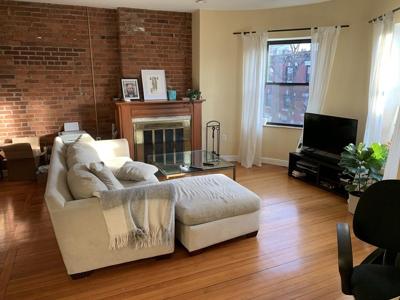 111 Gainsborough St