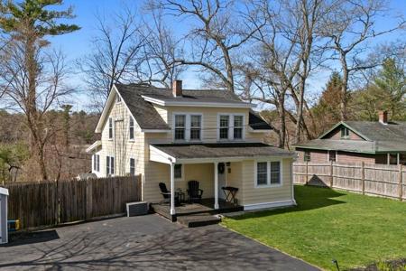 2 Pine Grove Rd