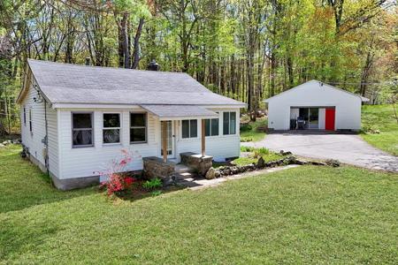 85 Colonial Dr