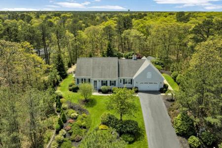 108 Wintergreen Ln
