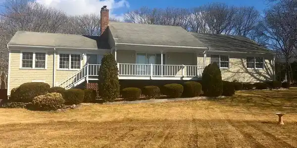 12 Beach St