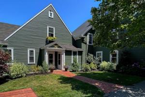 8 Franklin St