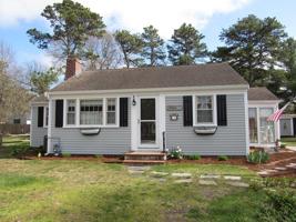 11 Wildwood St