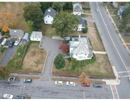 706 Main St