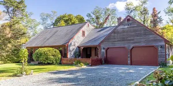 39 Mariners Ln