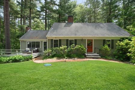6 Brewster Rd