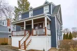 9 Cowell St