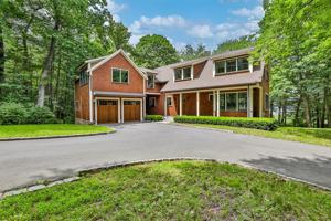 110 Tahanto Trail