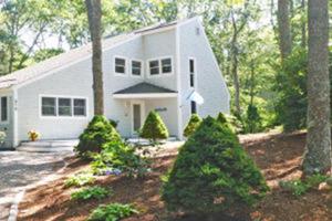 219 Fells Pond Rd
