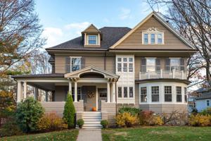 8 Ravine St