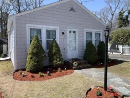 7 Pleasant St
