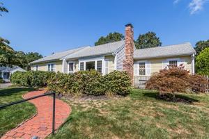 4 Menemsha Way