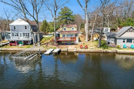 6 Cedar Pond Dr