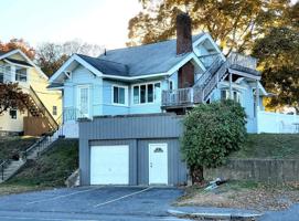 132 Lake Ave