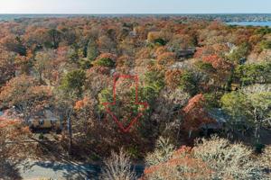 33 Buttonwood Rd