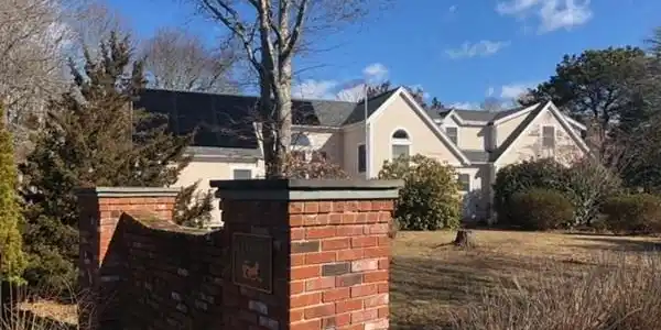 4 Green Cove Ln