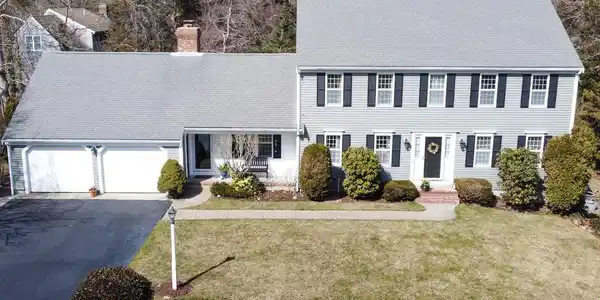 1 Laura Ln