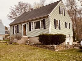 32 Pauline St