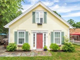 8 Buttonwood Road