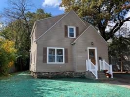 21 Lakeside Drive