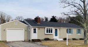 22 Antlers Shore Dr