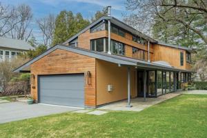 105 Seaver St