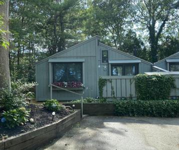 251 Shore Dr