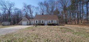 32 Thompson Rd