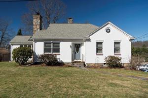 4 Phillips Ct