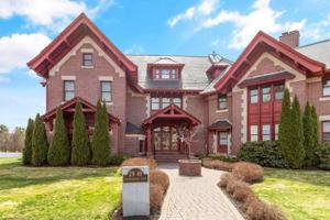 37 Cochichewick Dr