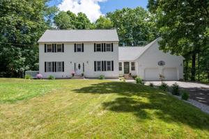 8 Woodside Cir