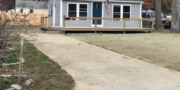 16 Crystal Lake Dr