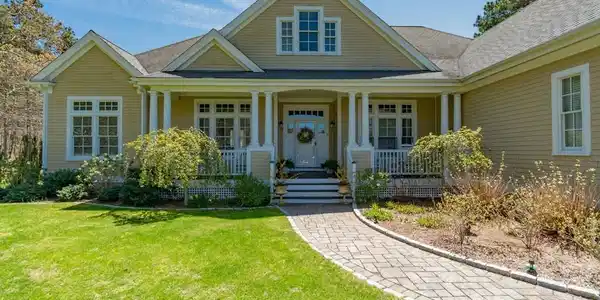 50 Marshside Dr
