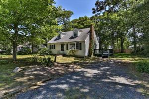 42 Vacation Ln